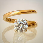 1,00 ct timanttisormus 14K keltakulta D/VVS2 IGI edestä