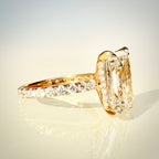 6,01 ct Emerald Cut -timanttisormus – E/VS1 – 18K keltakulta – IGI