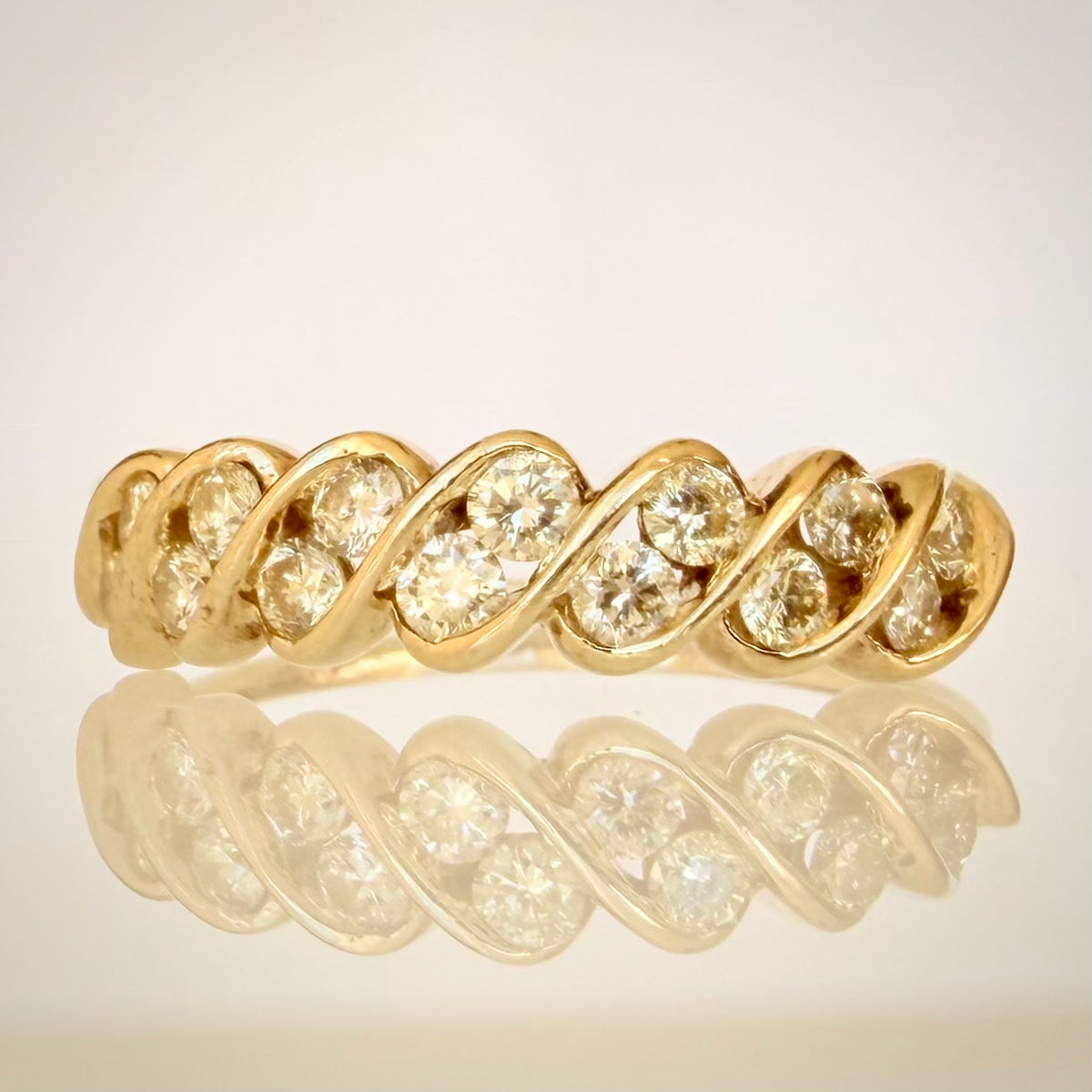18k Vintage Timanttisormus 0,50 ct edestä