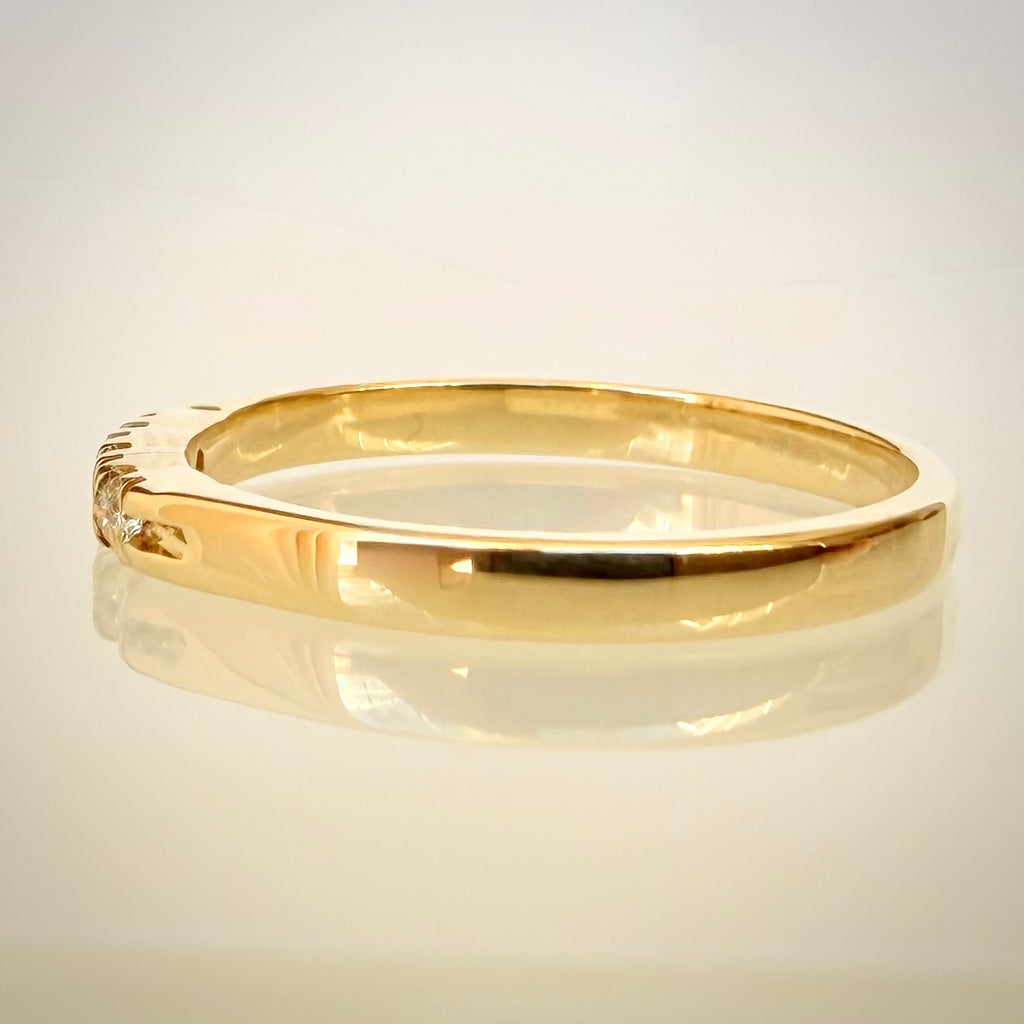 Vintage-timanttisormus kolmella timantilla – 14K keltakulta sivulta