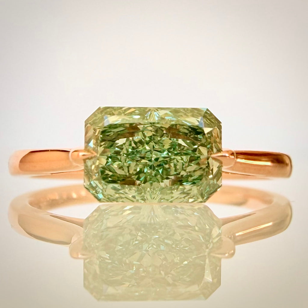 1,19 ct Fancy Vivid Green timanttisormus 14K ruusukulta edestä