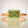 1,19 ct Fancy Vivid Green timanttisormus 14K ruusukulta edestä
