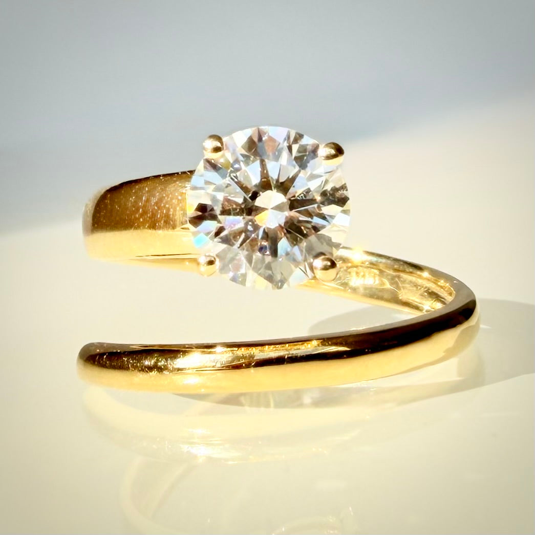 1,00 ct timanttisormus 14K keltakulta D/VVS2 IGI