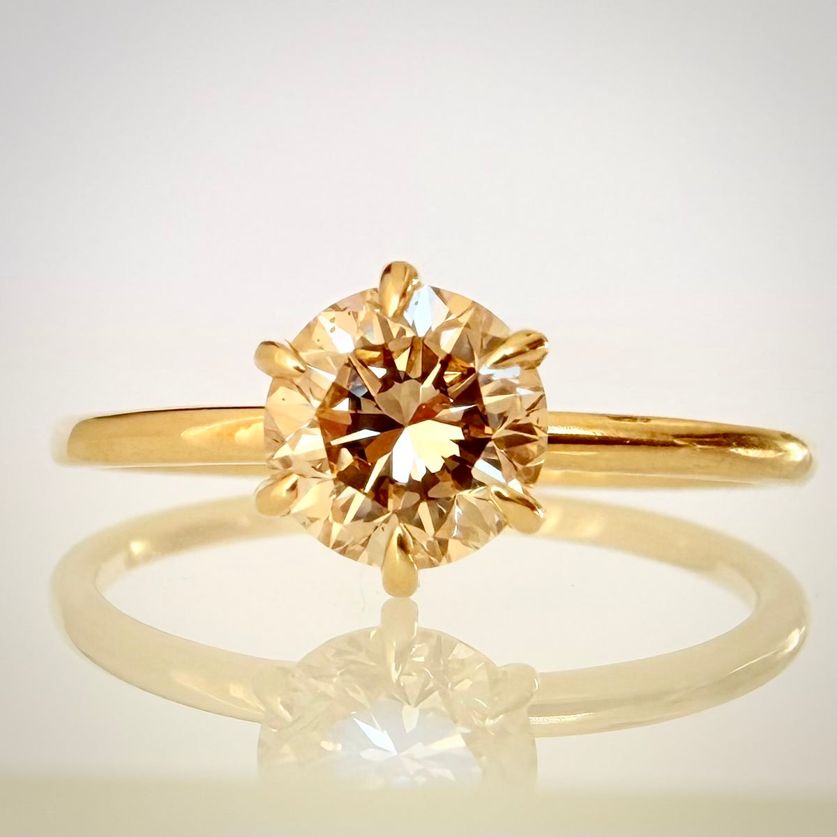1,02 ct Shamppanja luonnontimanttisormus - Solitaire – 14K keltakulta – IGI edestä 2