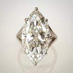 8,19 ct Marquise Cut -timanttisormus suoraan edestä