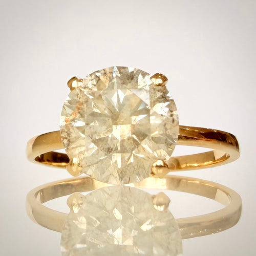 Luonnontimanttisormus noin 2,51 ct – Solitaire – 18K keltakulta alaviisto