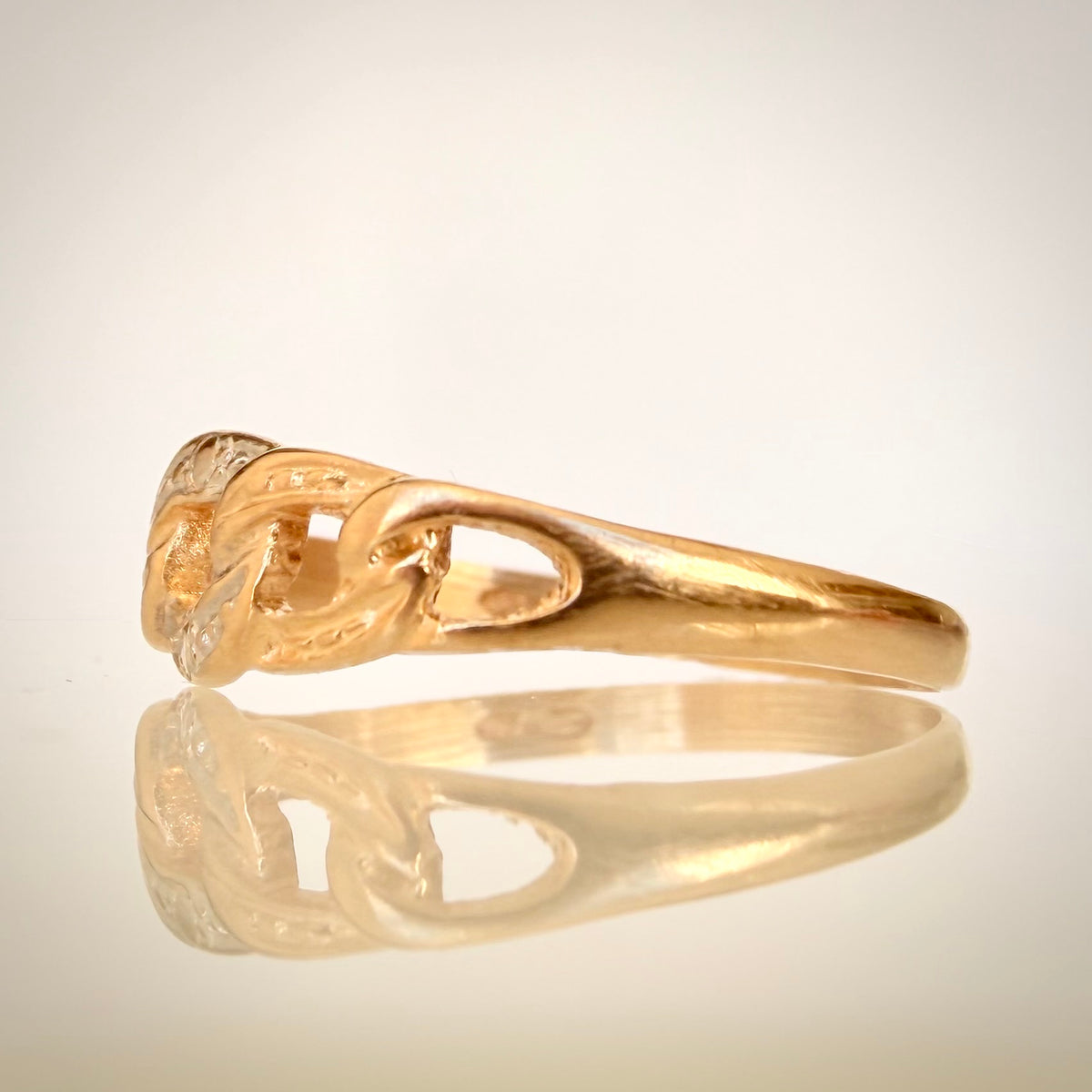 14k kaksivärinen vintage-ketjusormus sivulta
