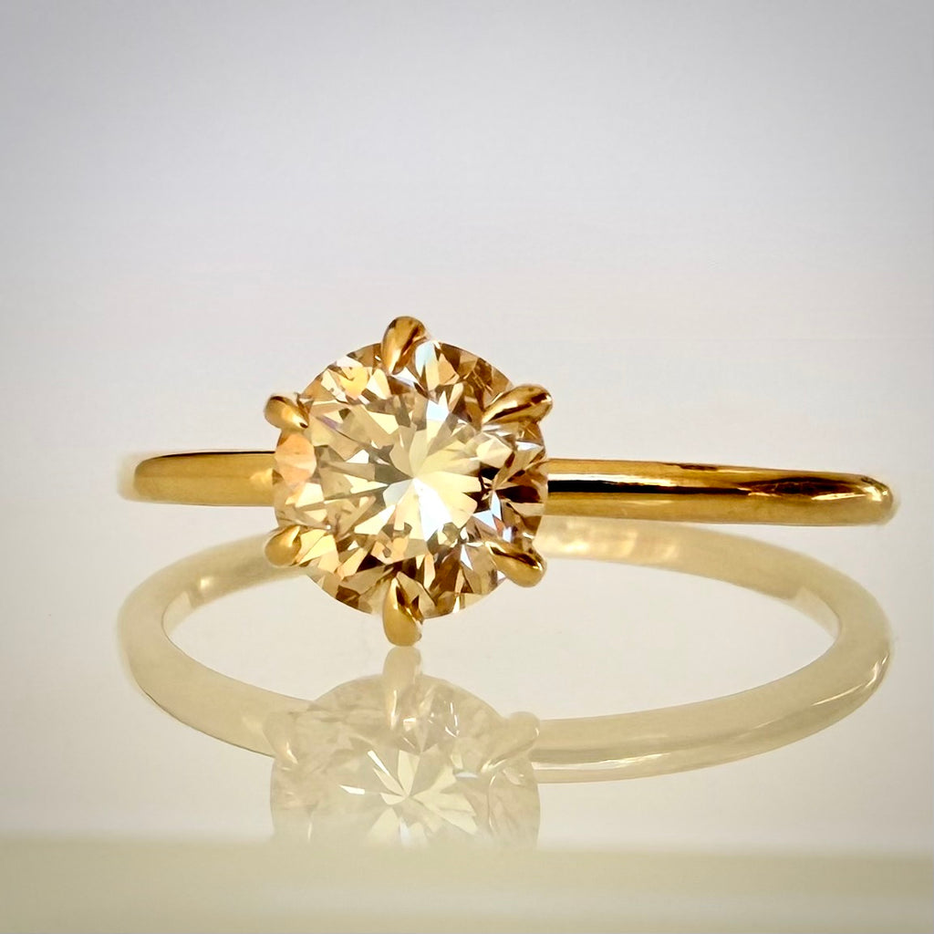 1,02 ct Shamppanja luonnontimanttisormus - Solitaire – 14K keltakulta – IGI etuviistosta