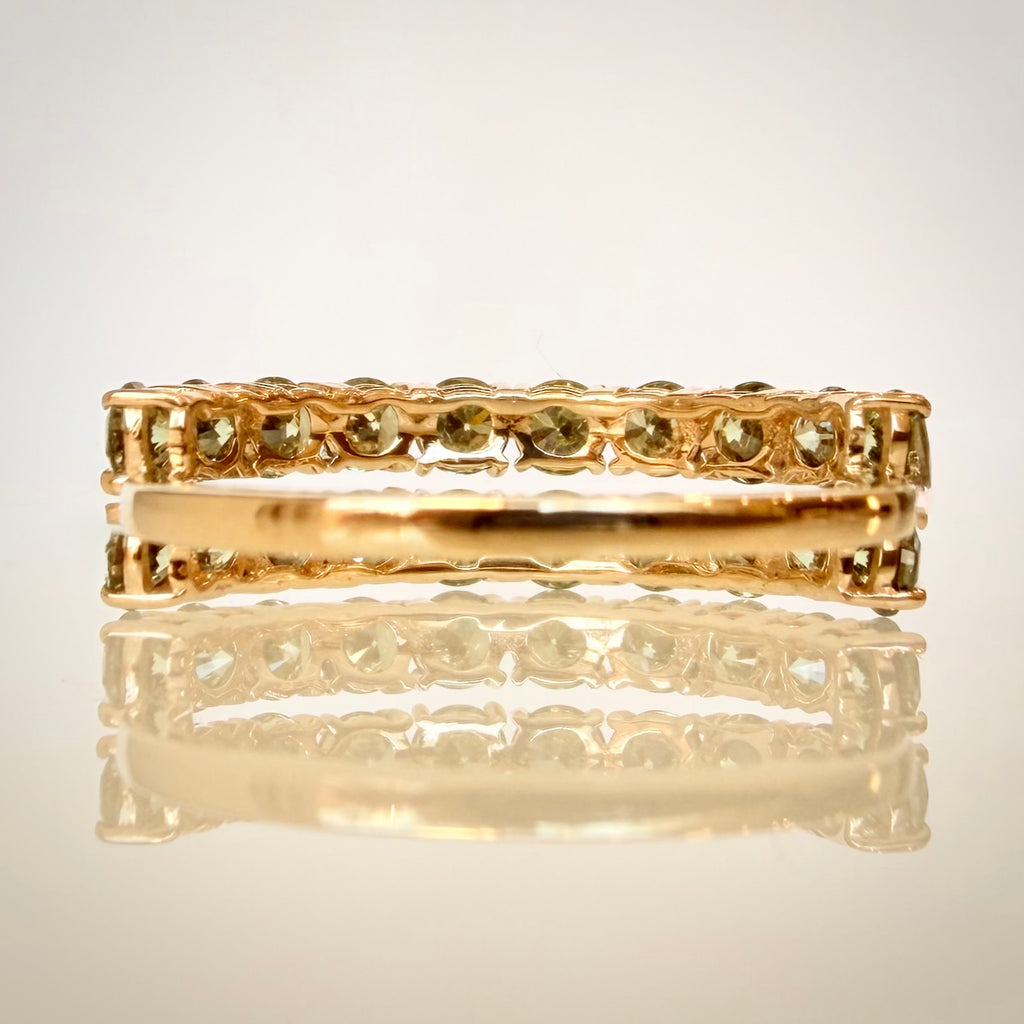 Kaksirivinen vihreä timanttisormus 2,09 ct | 14K keltakulta | HRD takaa
