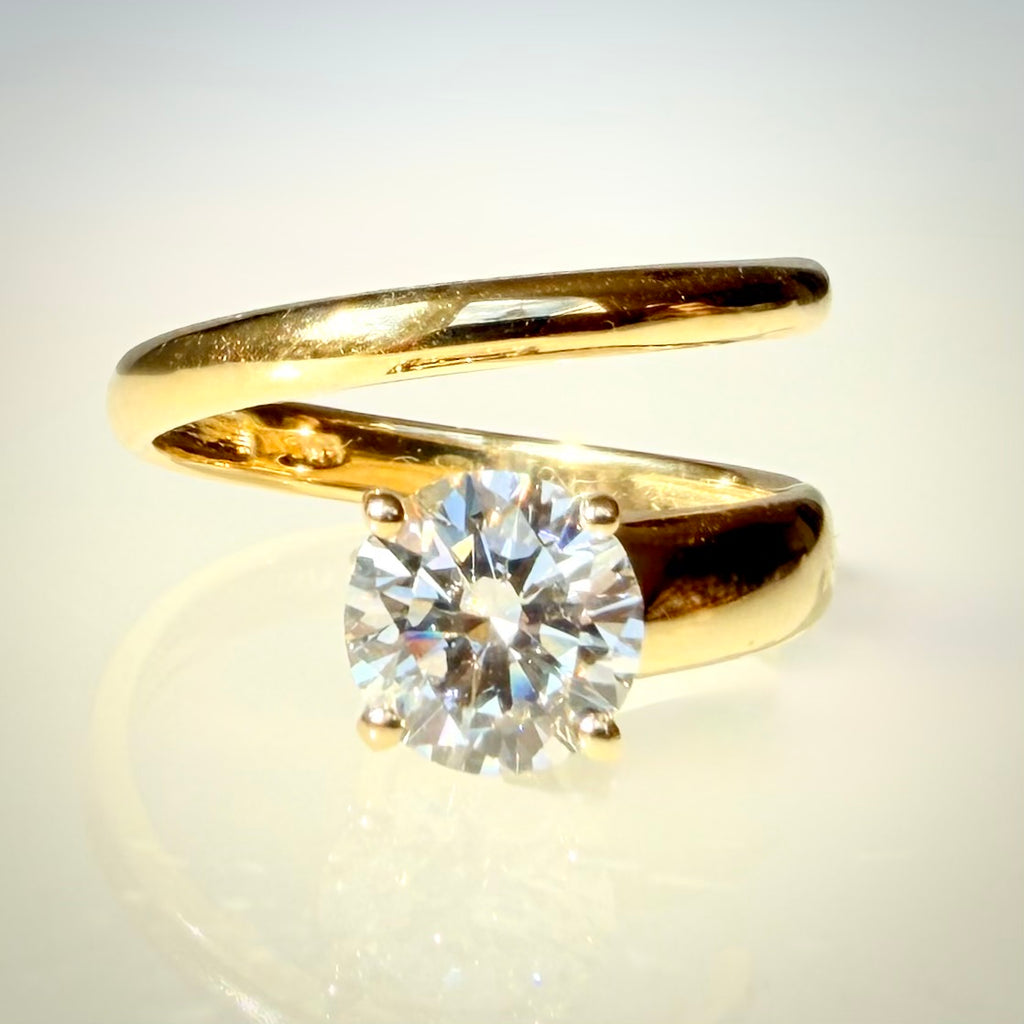 1,00 ct timanttisormus 14K keltakulta D/VVS2 IGI