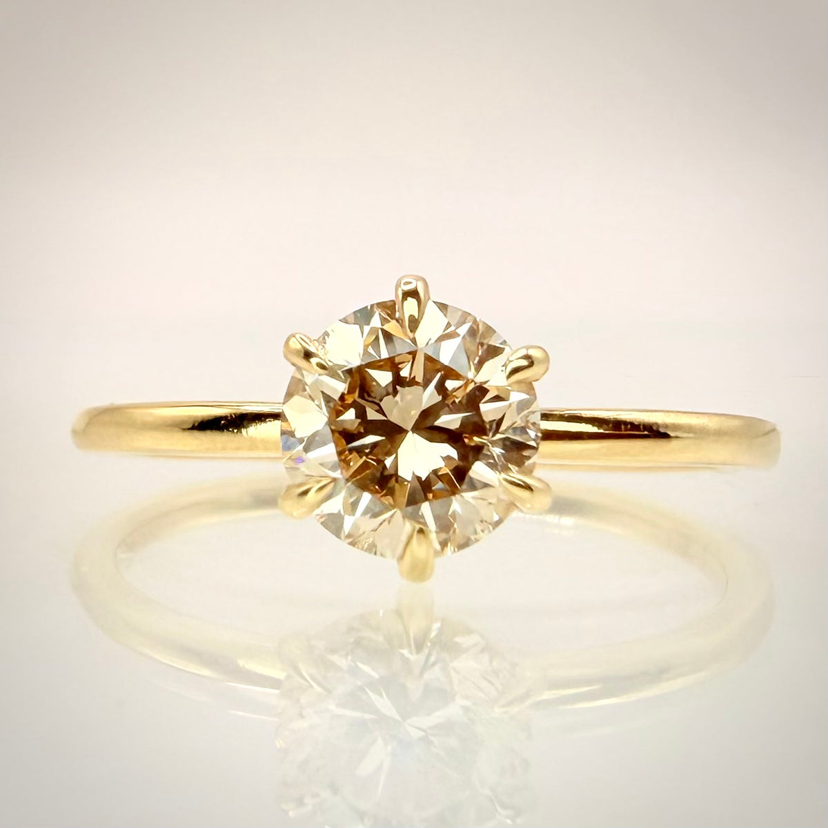 1,02 ct Shamppanja luonnontimanttisormus - Solitaire – 14K keltakulta – IGI edestä