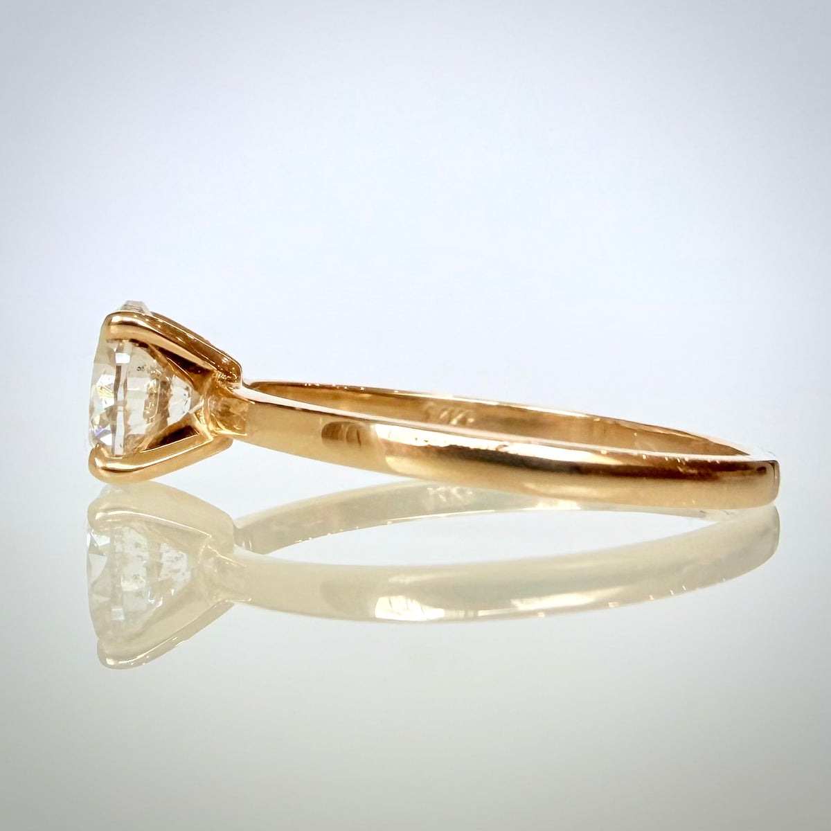 Luonnontimanttisormus noin 1,01 ct – Solitaire – 14K keltakulta sivulta