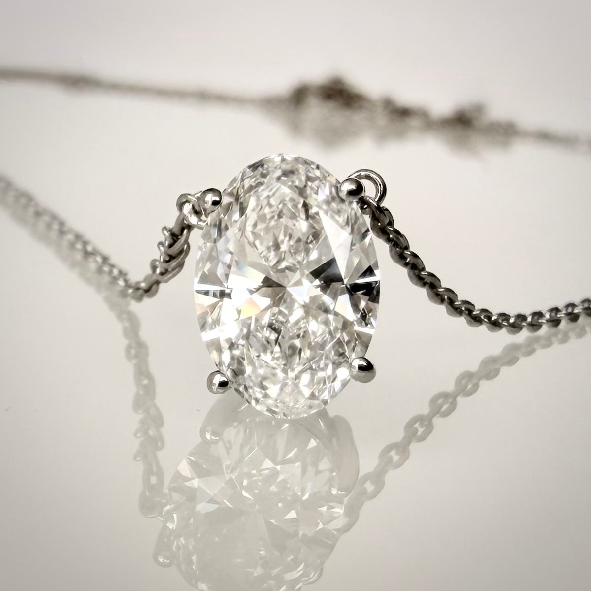 1,54 ct Oval Cut -timanttikaulakoru – D/VS1 – 14K valkokulta – IGI