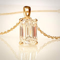 3,03 ct Emerald Cut -timanttikaulakoru – F/VVS2 – 14K keltakulta – IGI edestä