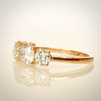 2,02 ct viisikivinen timanttisormus – 14K keltakulta – HRD sivulta
