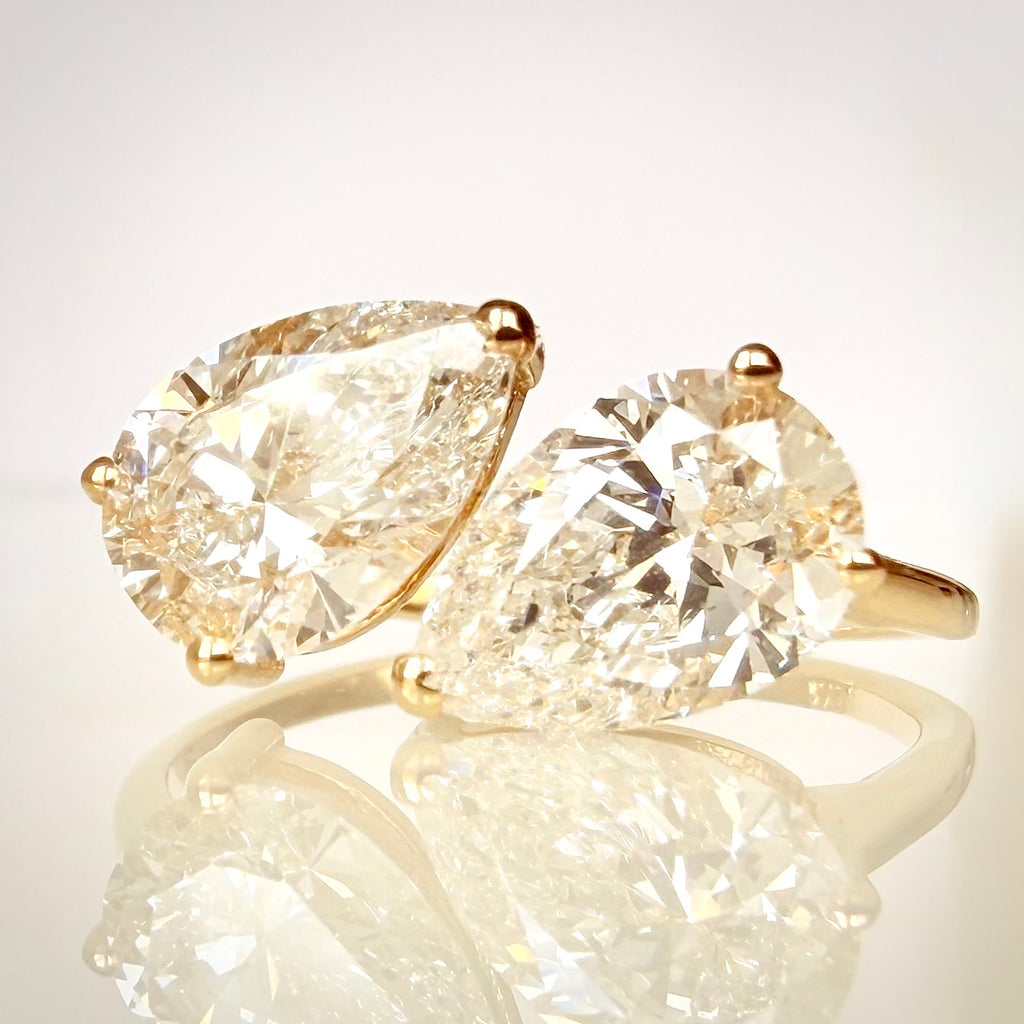 Toi et Moi – 3,02 ct timanttisormus, 14k keltakulta etuviistosta 2