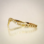 14K Chevron timanttisormus 0,38 ct – Keltakulta