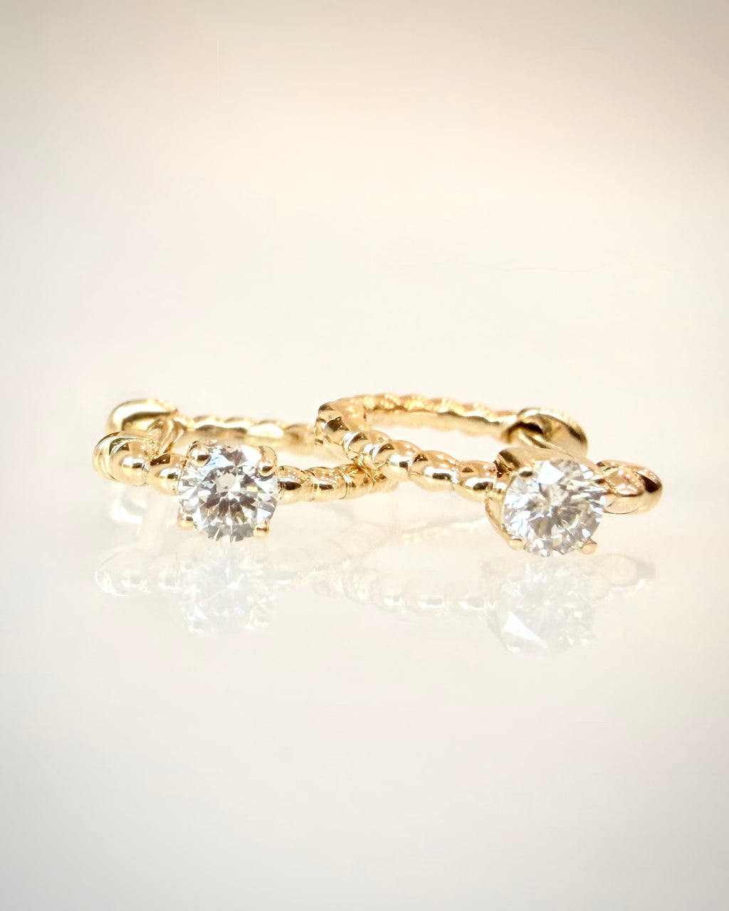 14K kultaiset luonnontimanttikorvakorut 0,22 ct