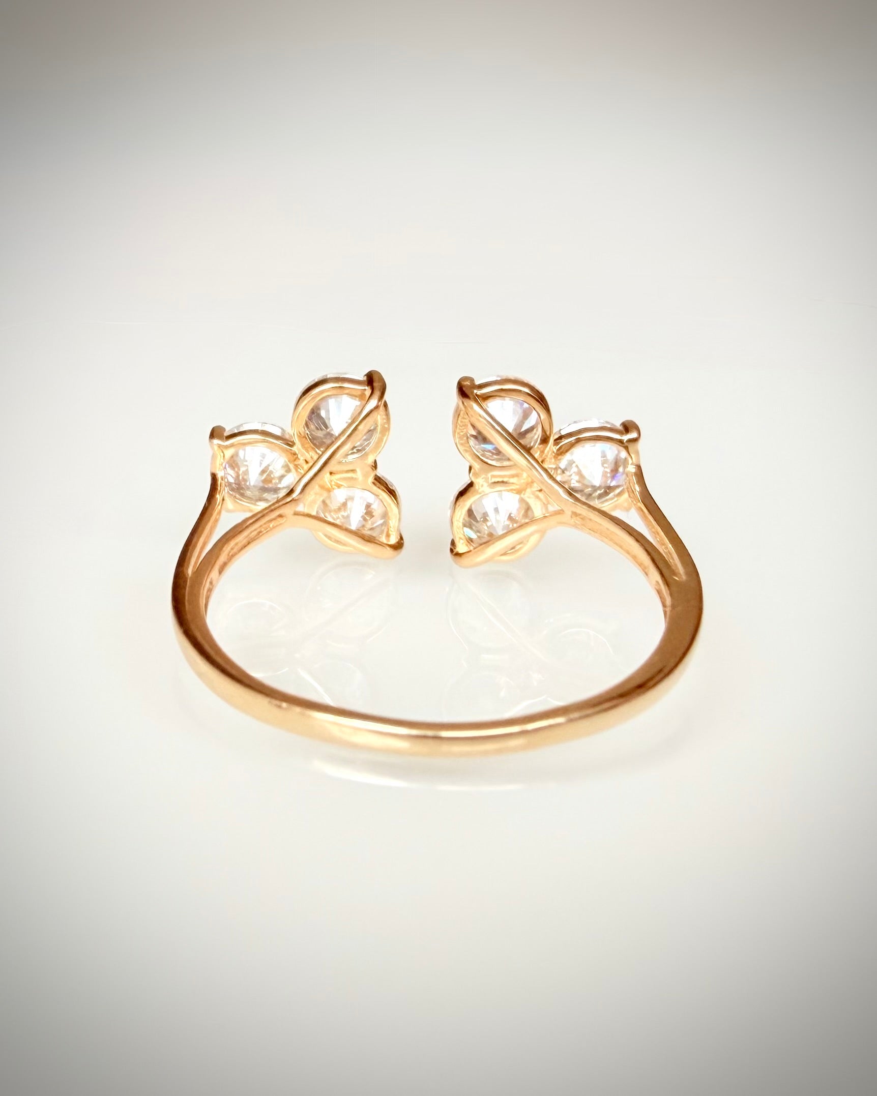 Timanttisormus 2,13 ct:n Luxury Cluster 14k keltakulta