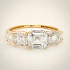 Timanttisormus 2,30 ct:n Asscher 5-Stone 14k keltakulta