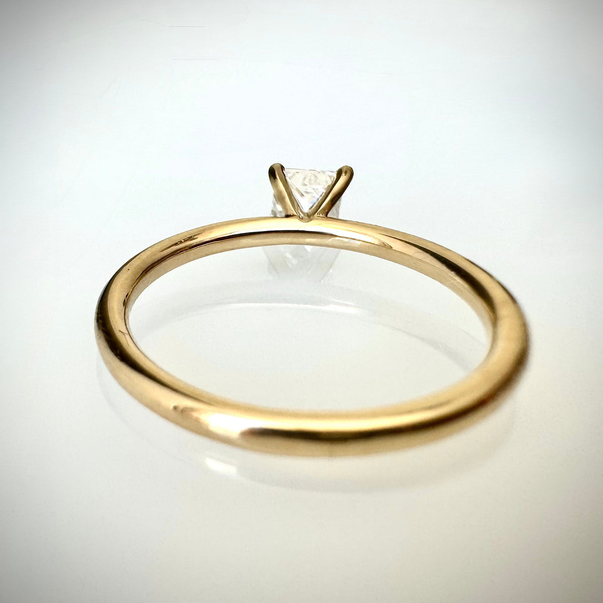 IGI-sertifioitu 0,46 ct Princess-luonnontimanttisormus – 14K Keltakulta