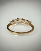 Timanttisormus 2,30 ct:n Asscher 5-Stone 14k keltakulta