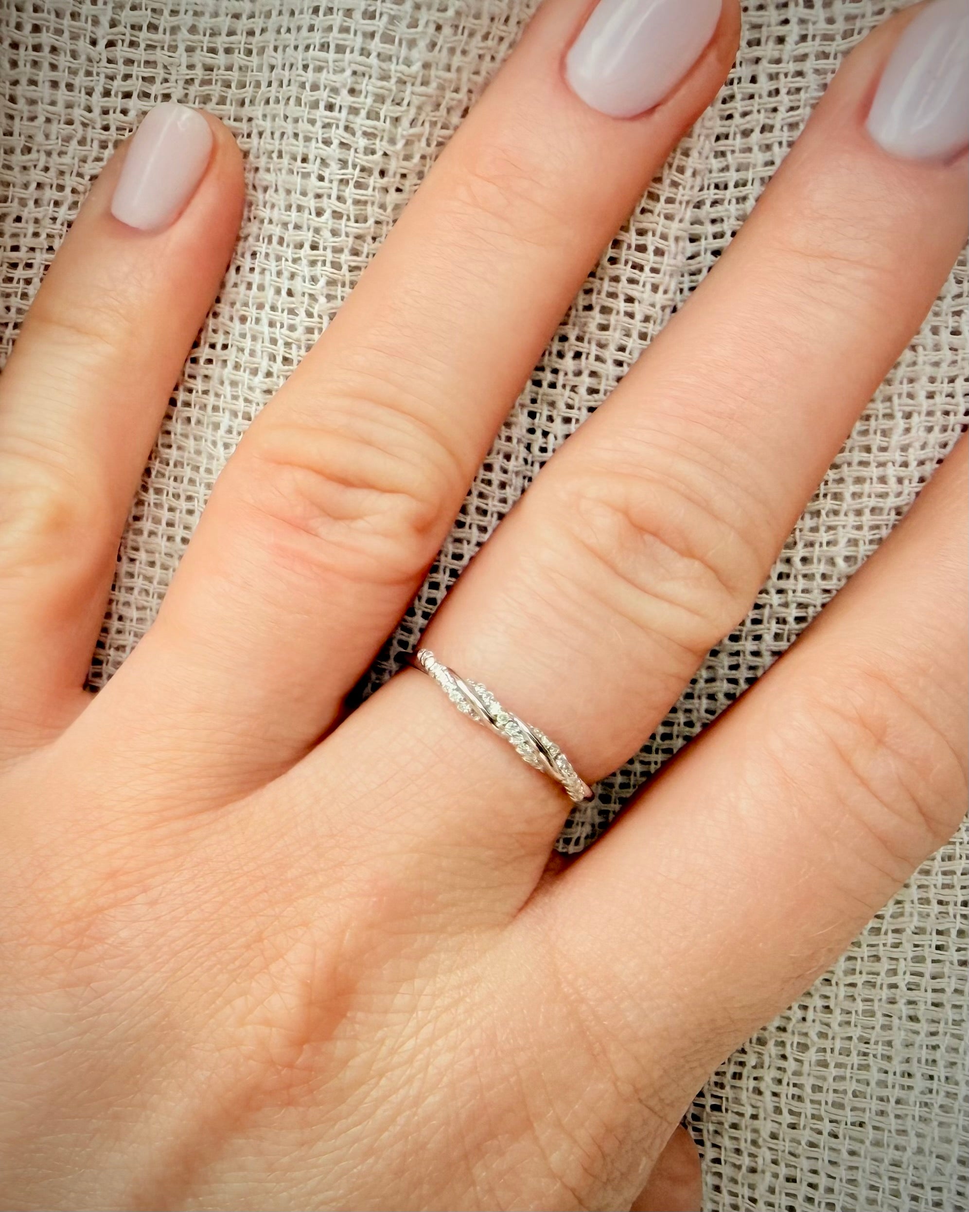 Timanttisormus 0,24 ct 14k valkokulta Italy