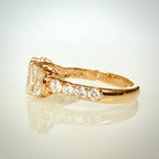 3,01 ct Radiant Trilogy -timanttisormus – 14K keltakulta – IGI