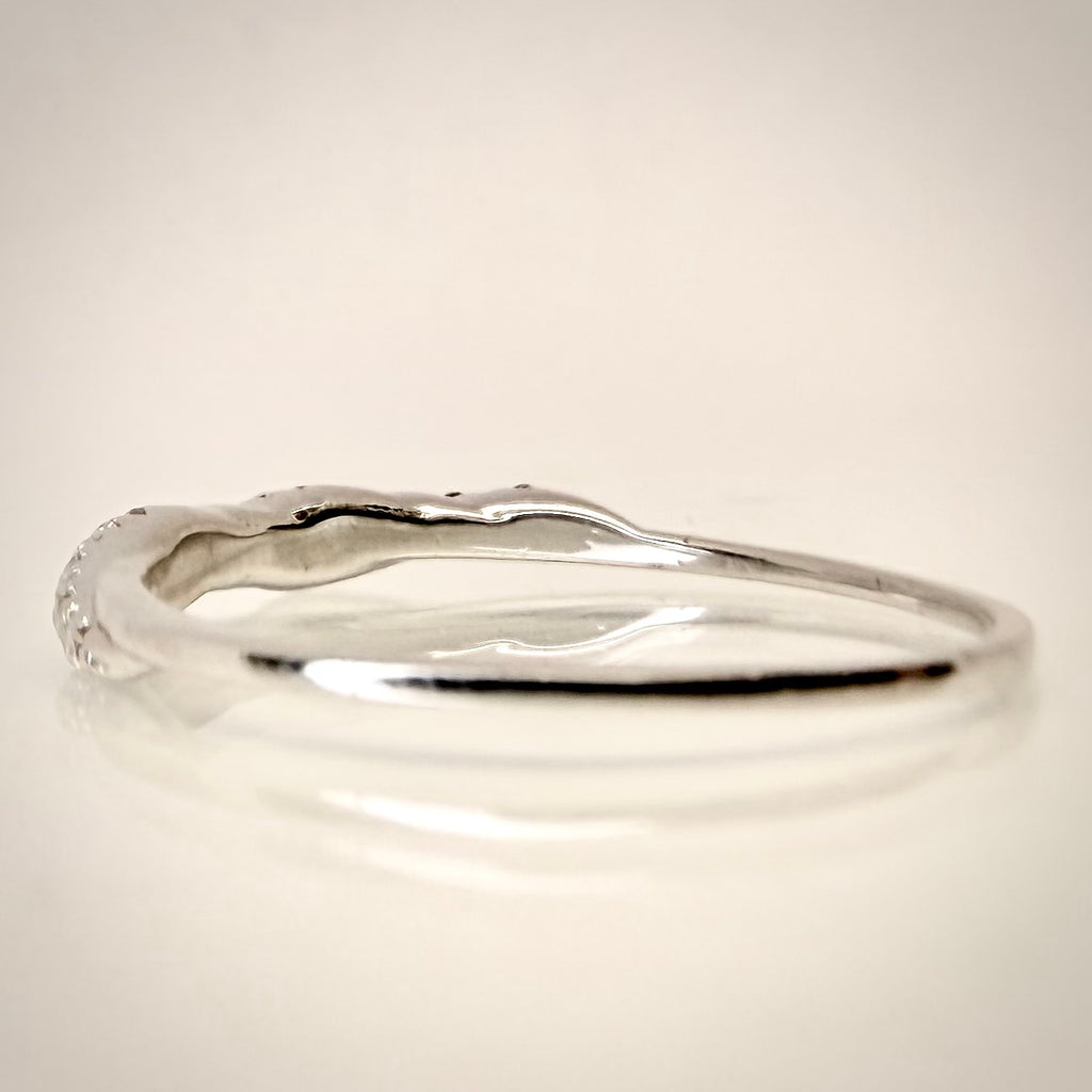 Timanttisormus 0,24 ct 14k valkokulta Italy