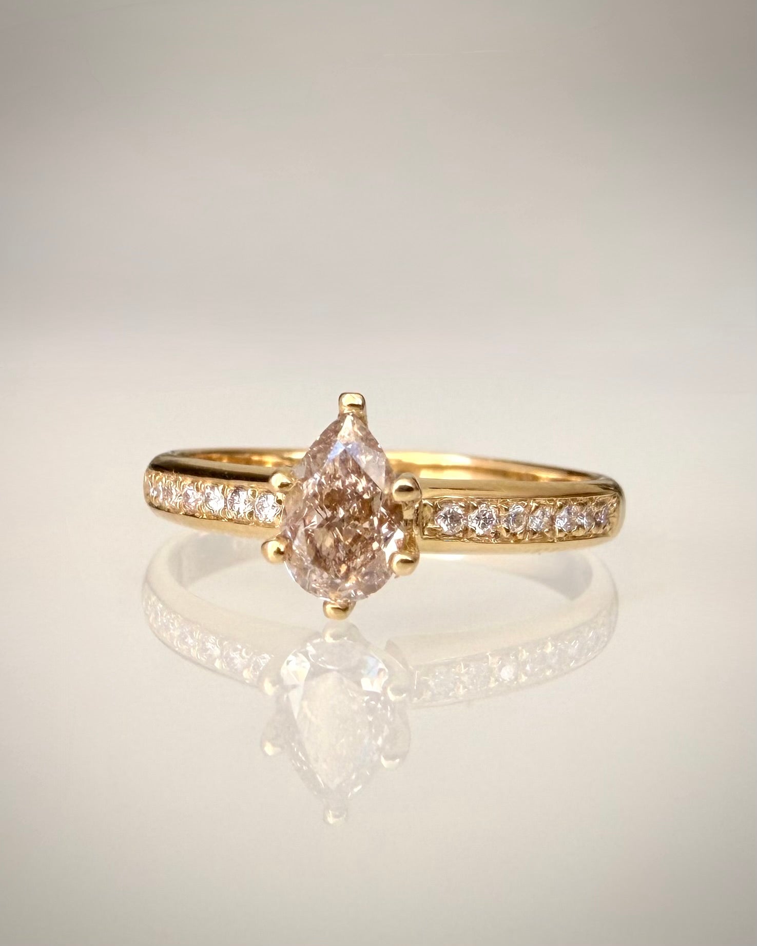 14K Keltakultainen Luonnontimanttisormus 0,62 ct
