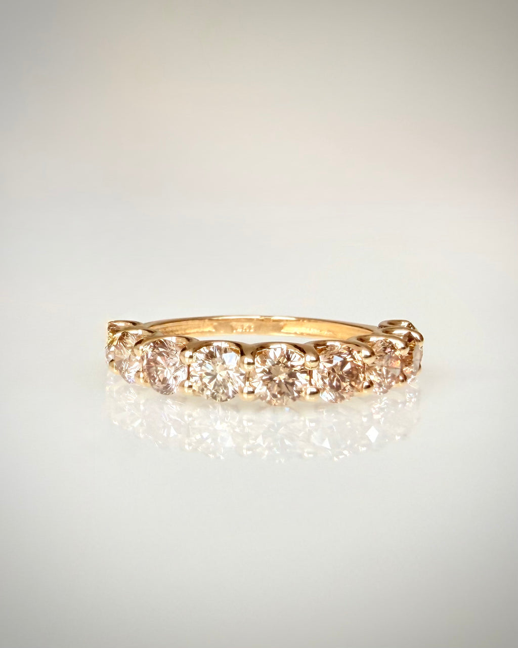 14K kultainen timanttirivisormus 1,99 ct – Light Champagne