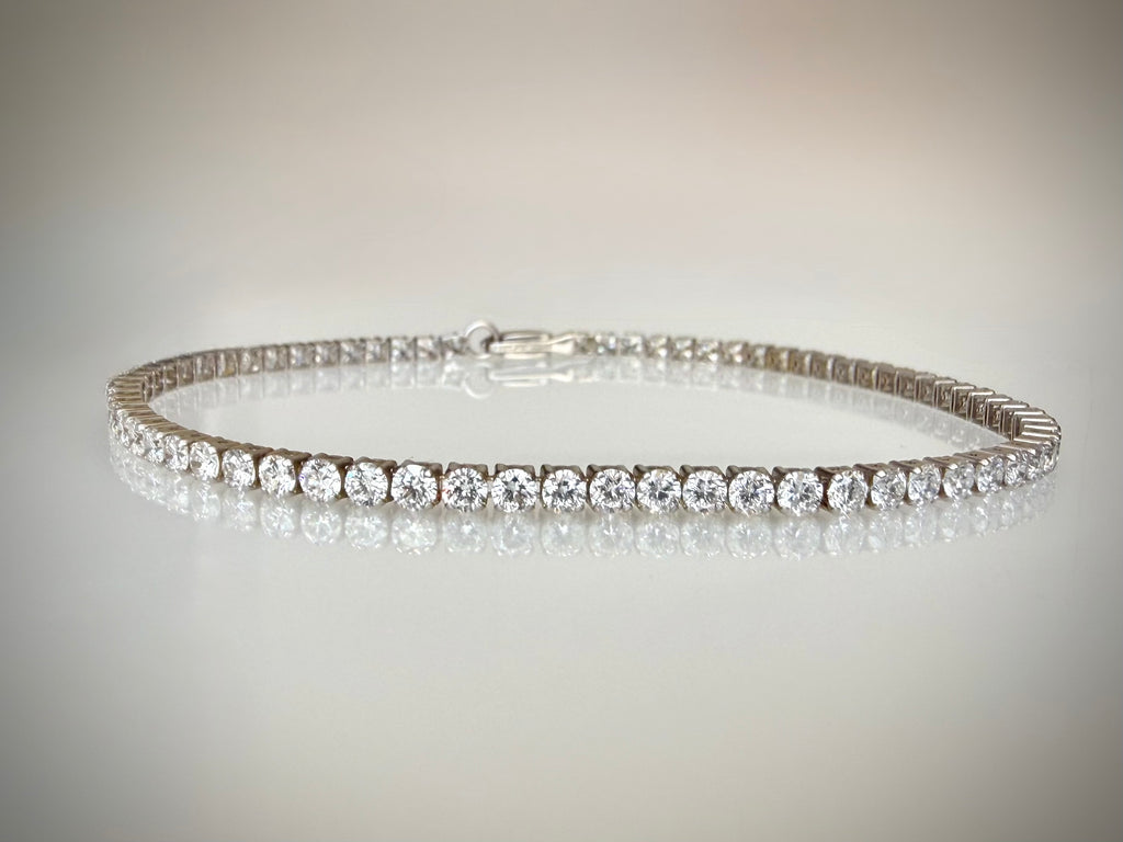 14K valkokultainen tennisrannekoru 3,27 ct