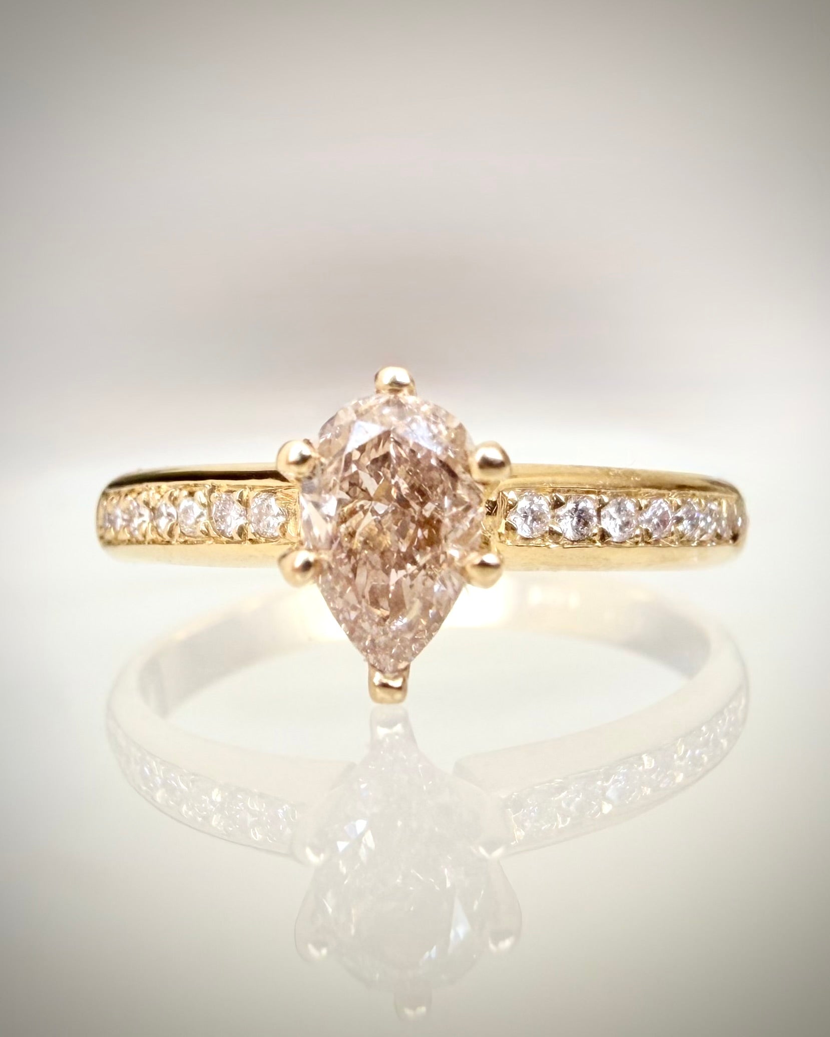 14K Keltakultainen Luonnontimanttisormus 0,62 ct