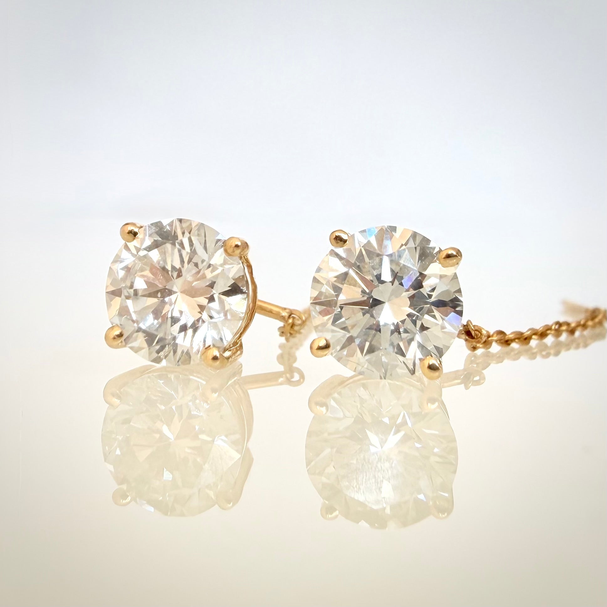 14 kt keltakultaiset threader-timanttikorvakorut 2,41 ct