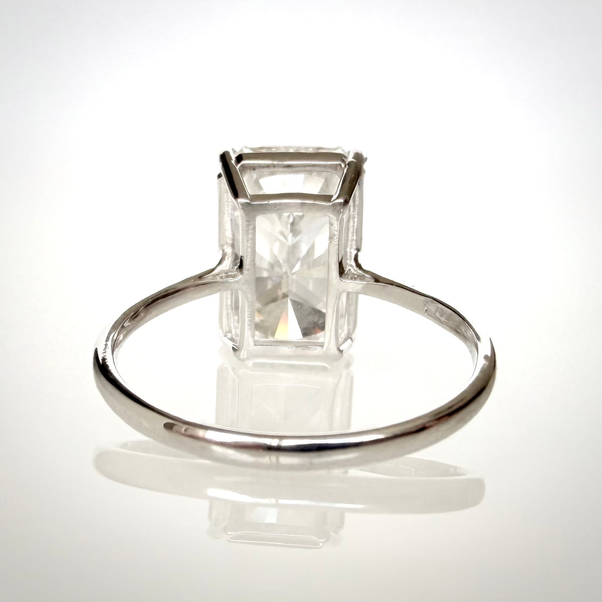 18K valkokultainen statement-timanttisormus 5,06 ct – Radiant – F/VS1 – IGI