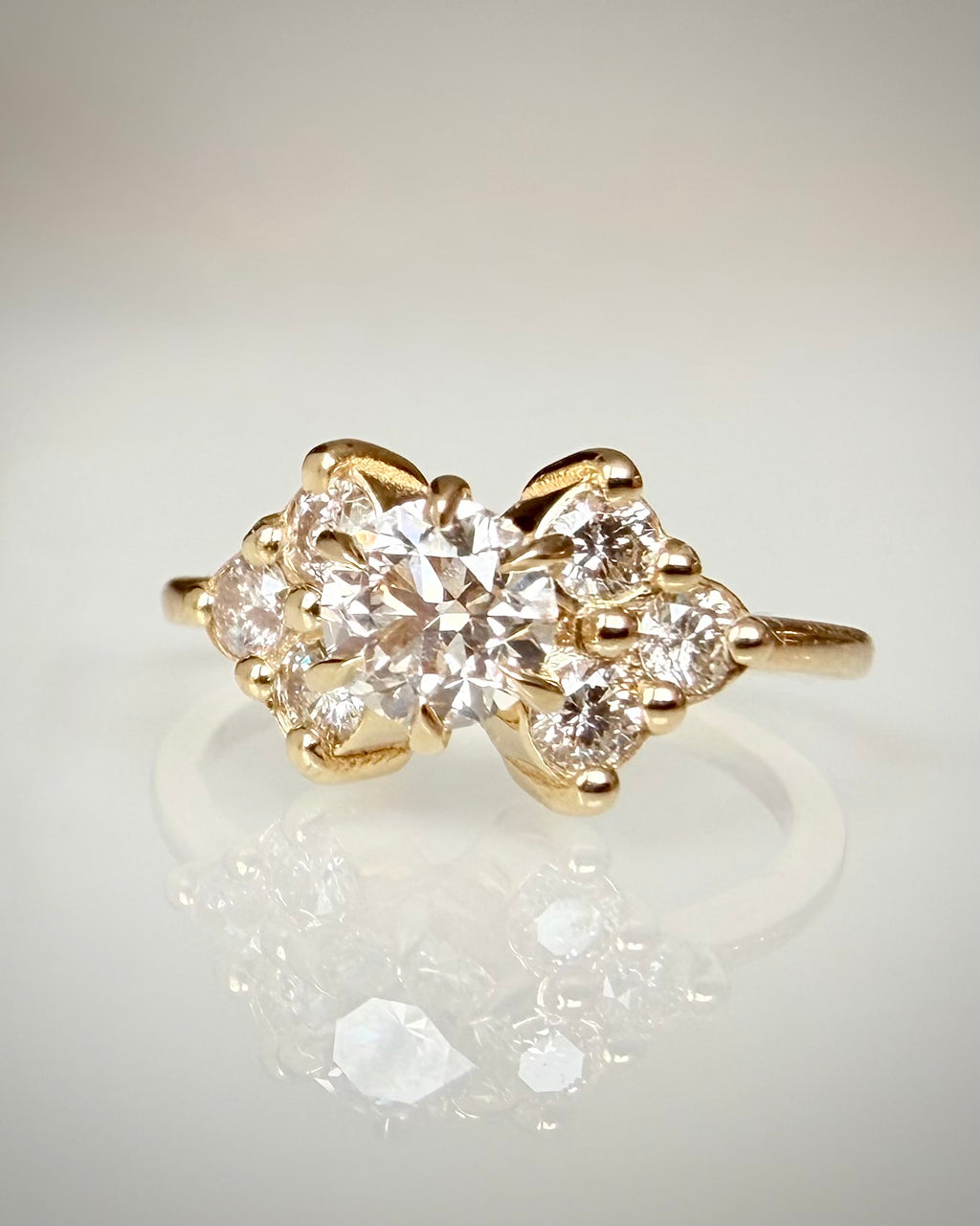 Timanttisormus 1,02 ct Light Champagne 14k keltakulta