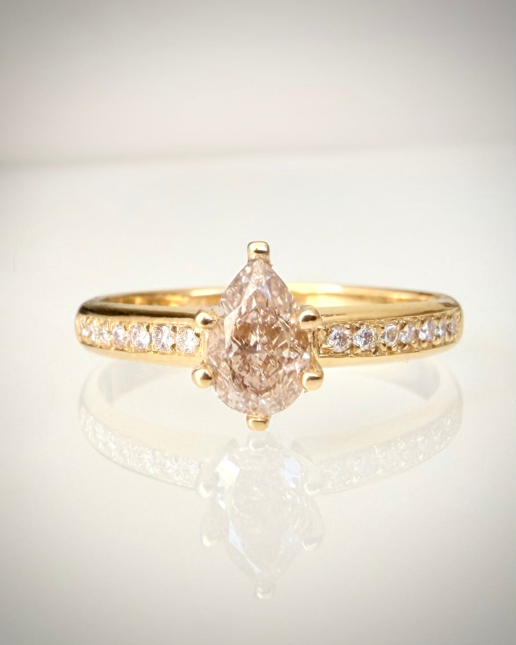 14K Keltakultainen Luonnontimanttisormus 0,62 ct
