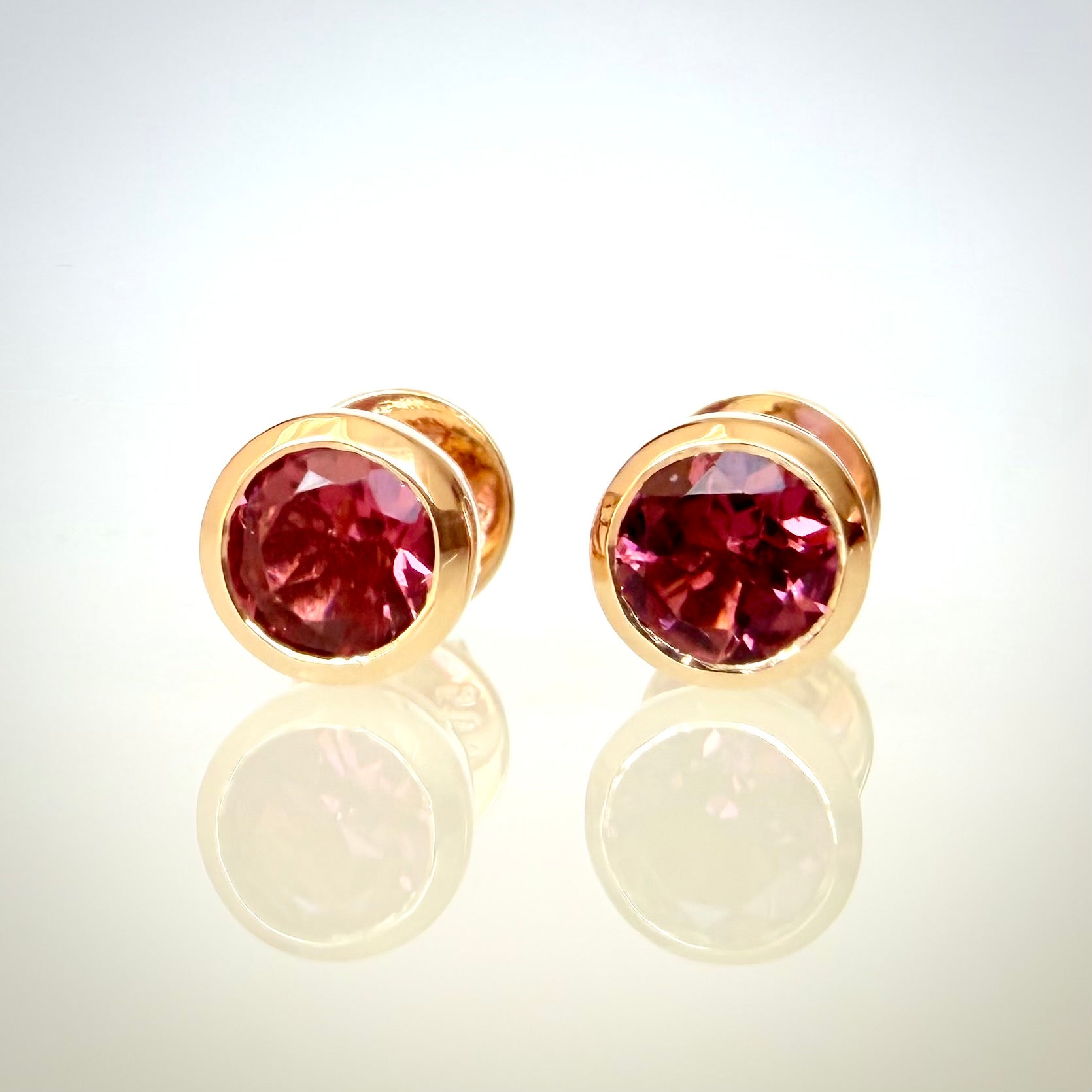 14K keltakultaiset luonnonturmaliinikorvakorut 2,12 ct – Pink Tourmaline – HRD Antwerp