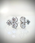 2,17 ct Open Cluster Timanttisormus – 14K Valkokulta | HRD Antwerp Jewellery Report