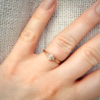 0,30 ct luonnollinen shampanjatimanttisormus – 14K keltakulta – HRD Antwerp