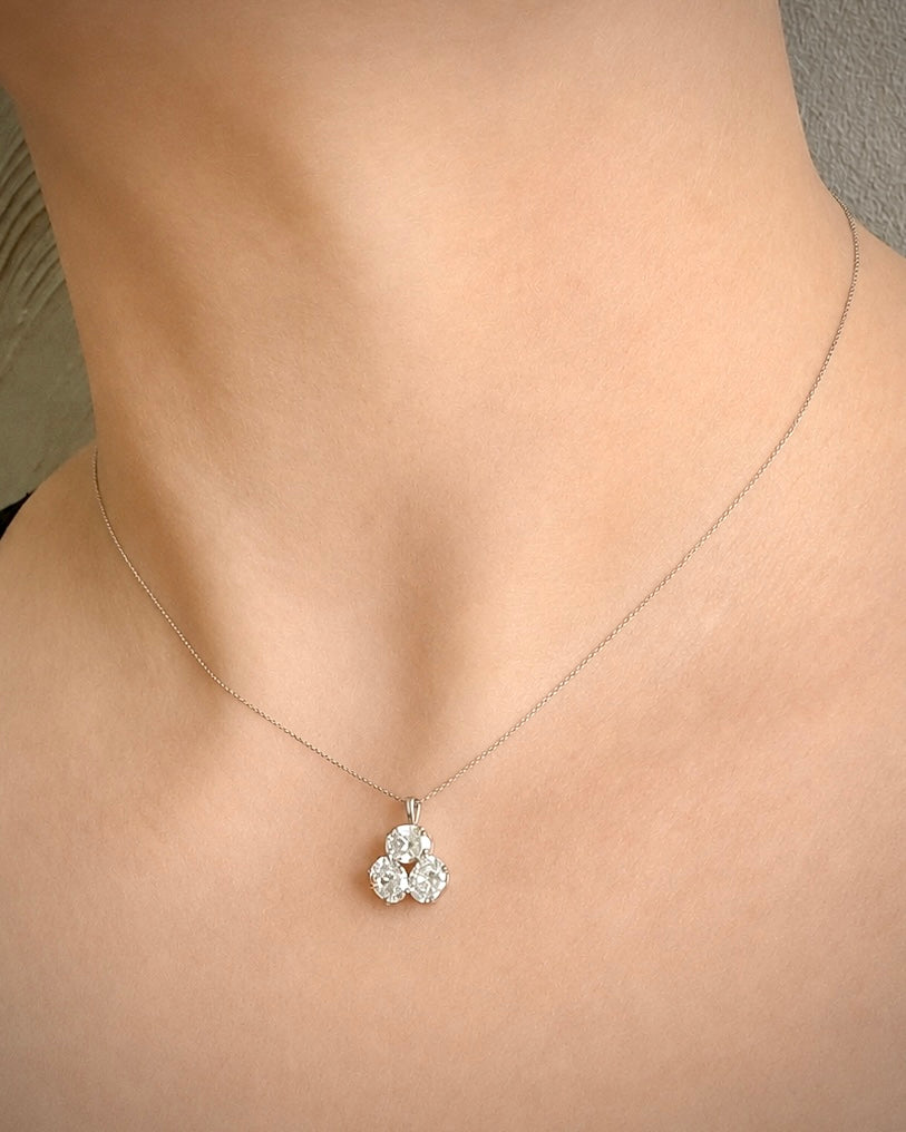 14K Valkokultainen Timanttiriipus 2,26 ct