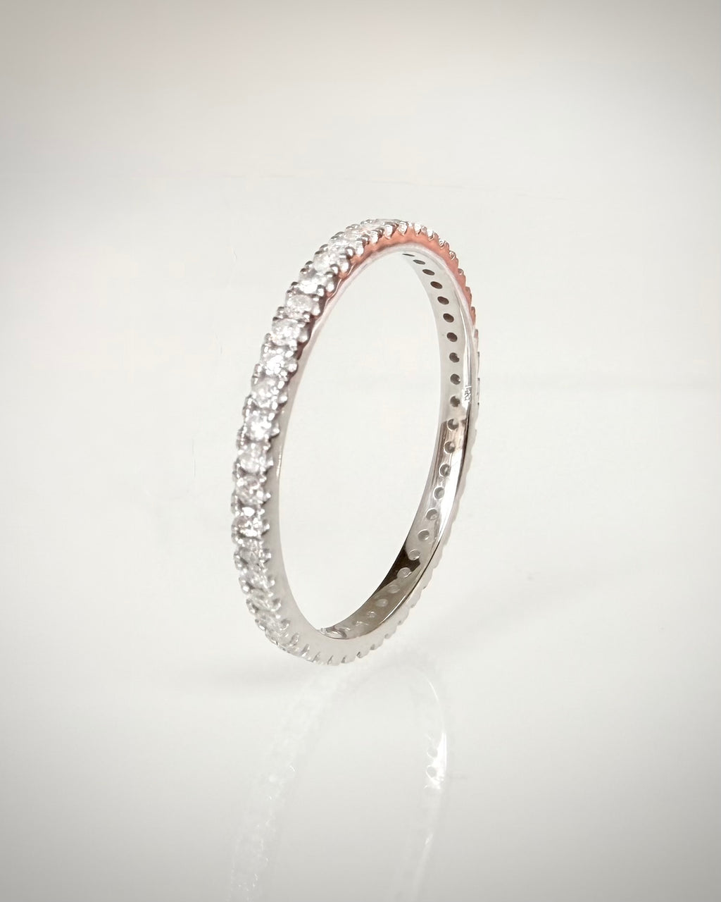 14K Full Eternity timanttisormus 0,38 ct