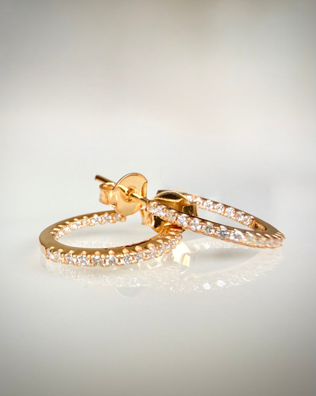 14K kultaiset timanttirengaskorvakorut 0,46 ct