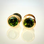 14K keltakultaiset metsänvihreät luonnonturmaliinikorvakorut 2,12 ct – HRD Antwerp