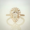 2,60 ct Pear Halo -timanttisormus – Hidden Halo – 14K keltakulta – IGI