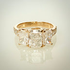 3,01 ct Radiant Trilogy -timanttisormus – 14K keltakulta – IGI