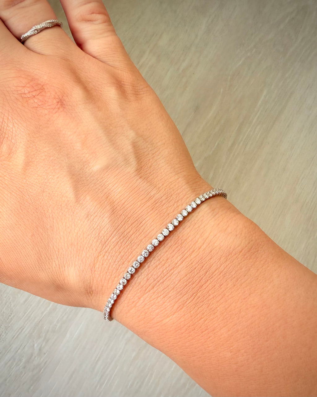 14K valkokultainen tennisrannekoru 3,27 ct