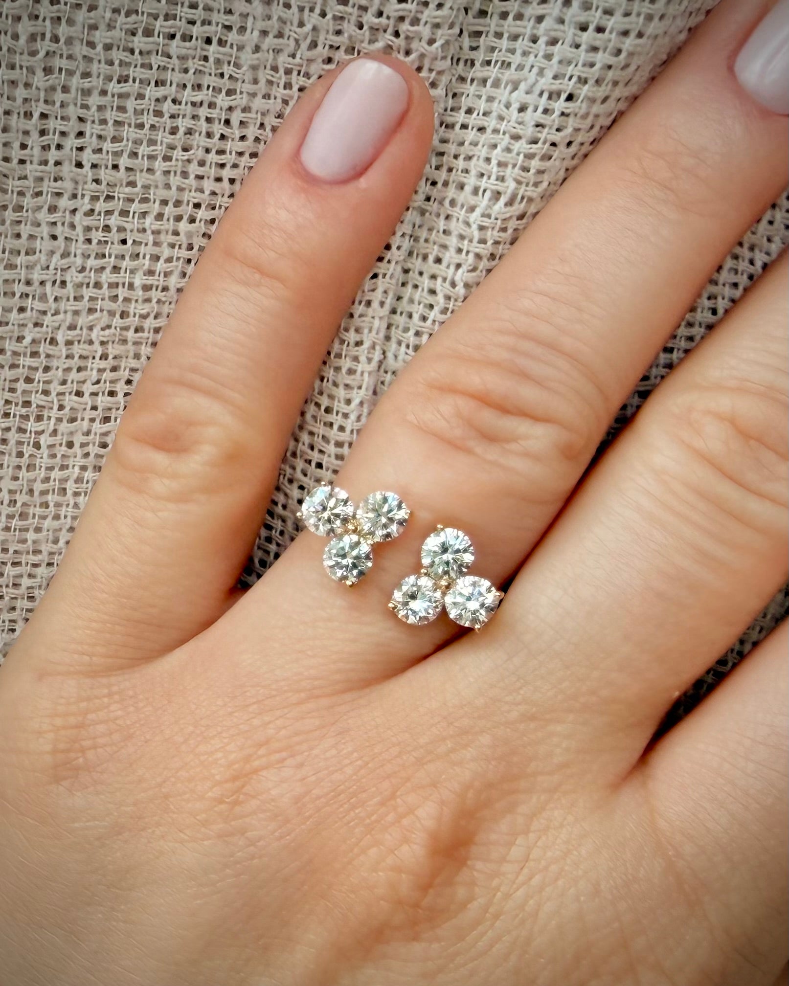 Timanttisormus 2,13 ct:n Luxury Cluster 14k keltakulta