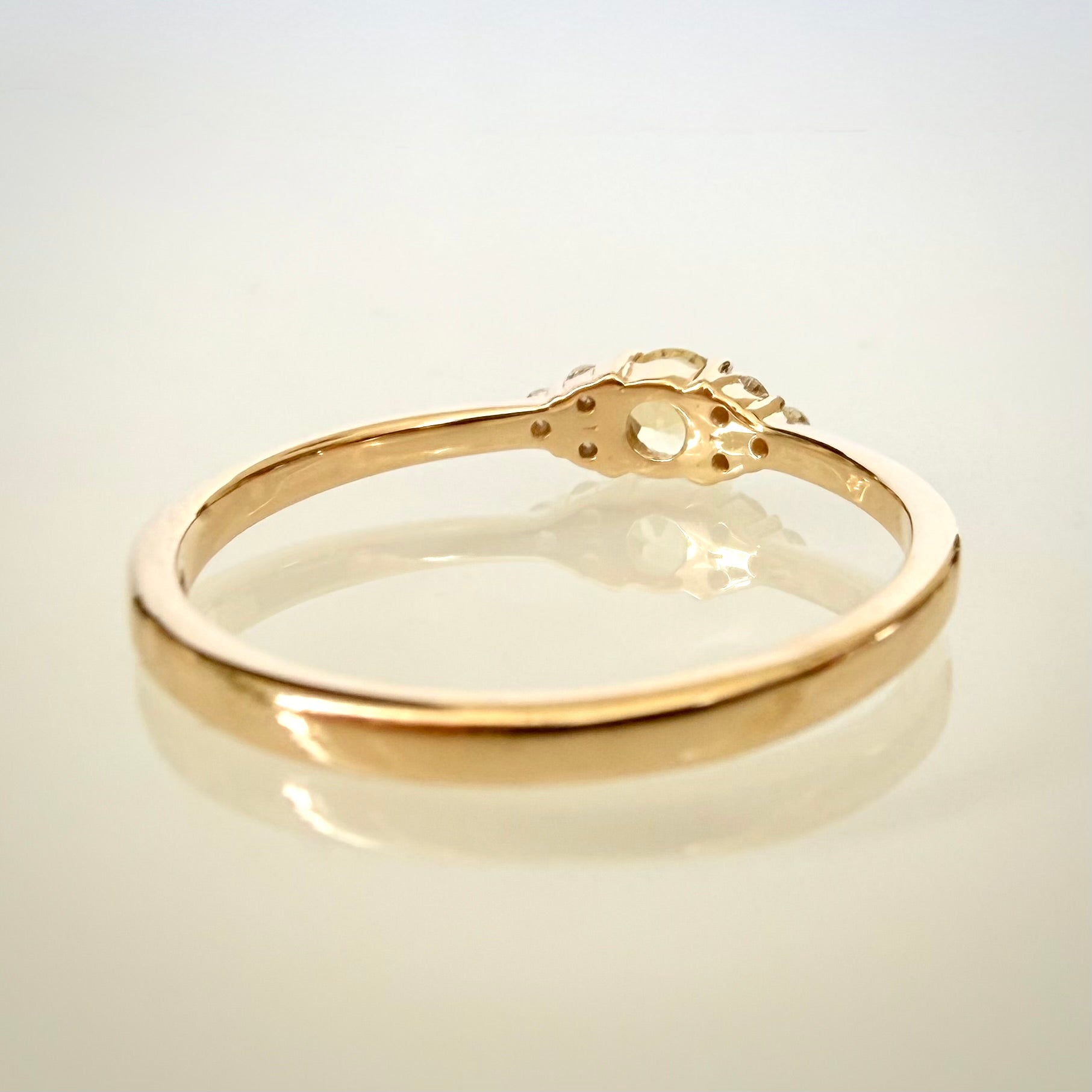 14K Kultasormus 0,16 ct Heliodori & 0,06 ct Luonnontimantit | HRD Antwerp