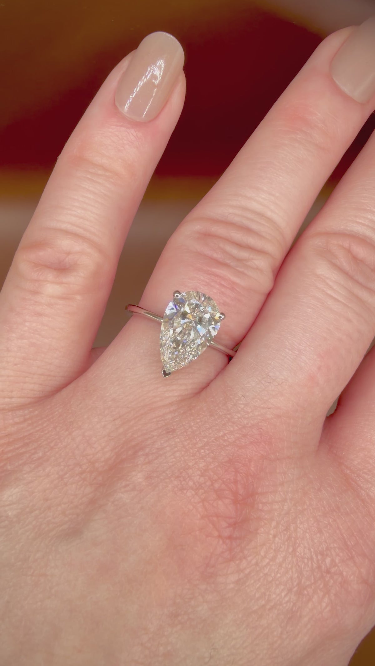 3,09 ct Pear Brilliant -timanttisormus – F/VS1 – 14K valkokulta – IGI sormessa videolla